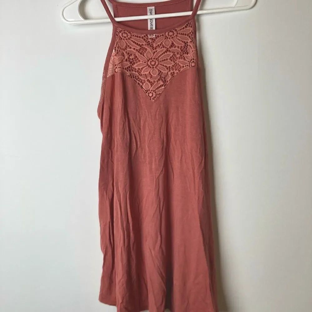 High neck Tank - Picture 3 of 7